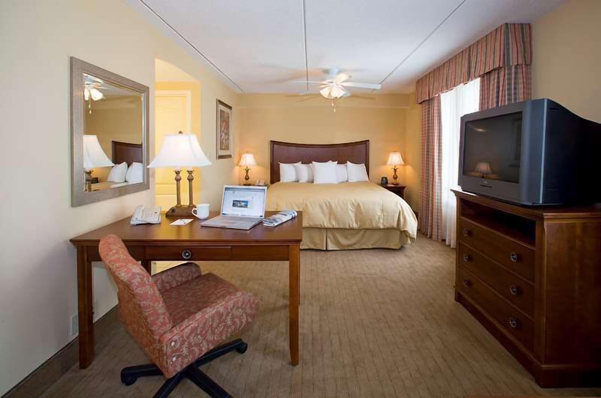 Homewood Suites By Hilton Chesapeake - Greenbrier Eksteriør billede