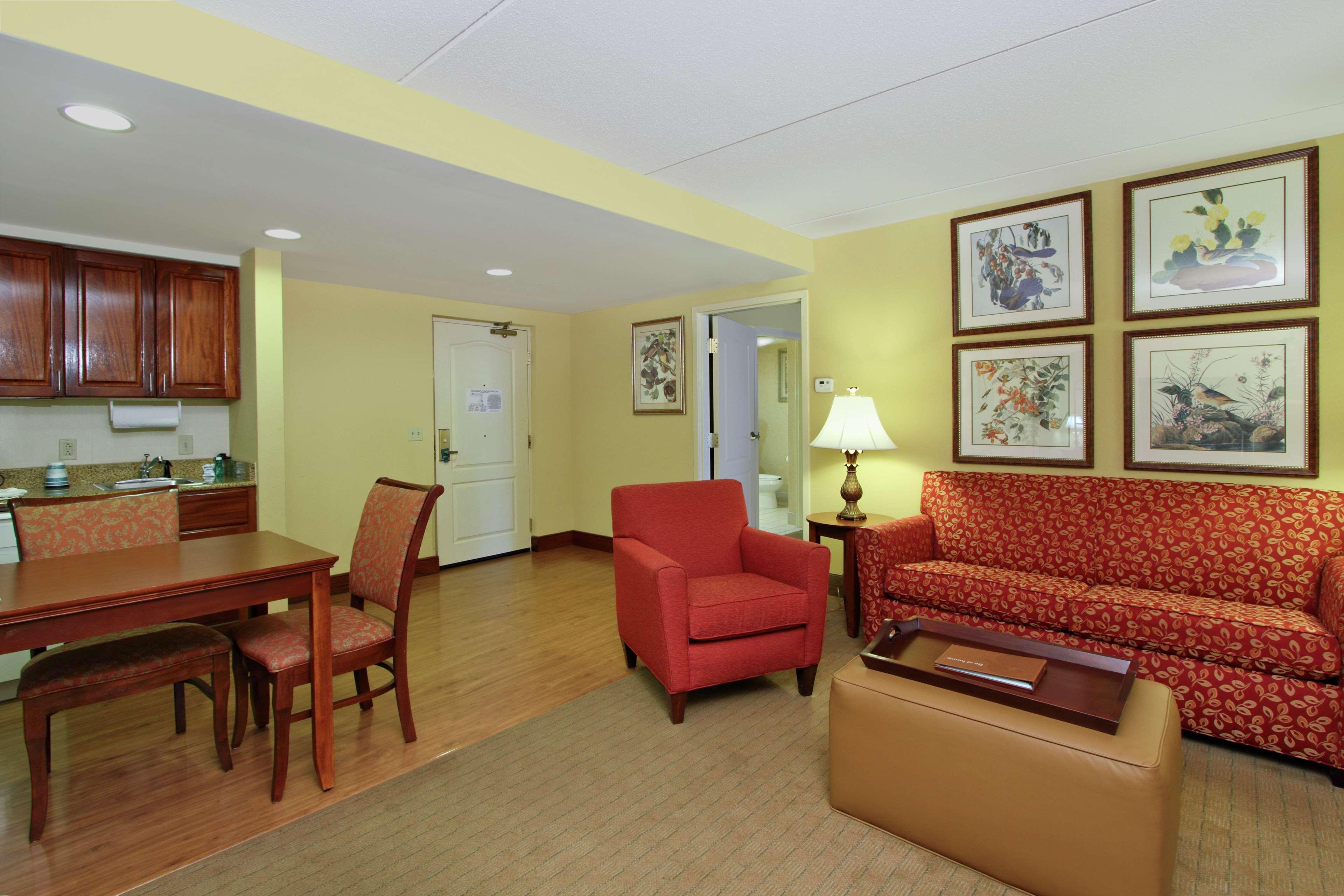 Homewood Suites By Hilton Chesapeake - Greenbrier Eksteriør billede
