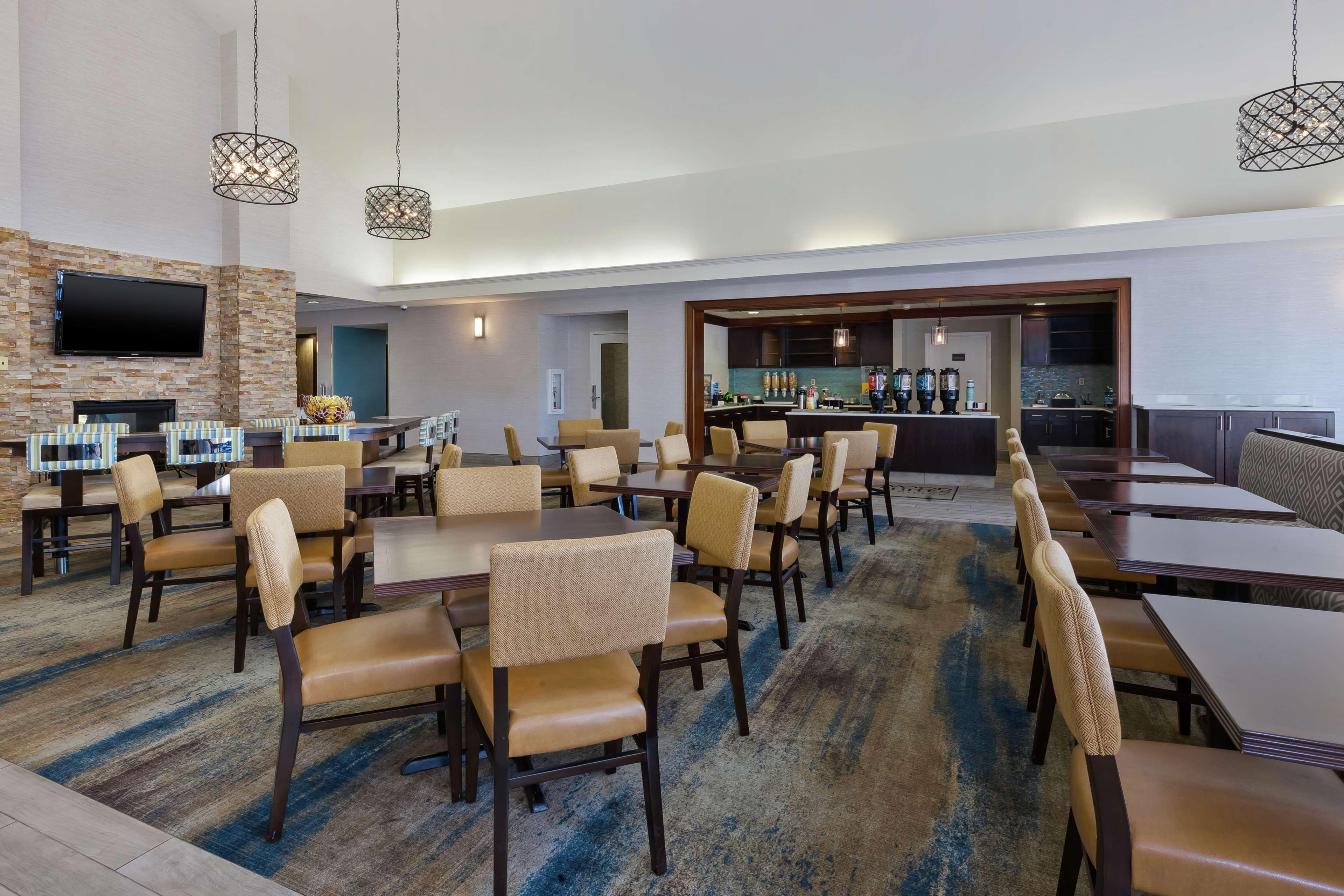 Homewood Suites By Hilton Chesapeake - Greenbrier Eksteriør billede