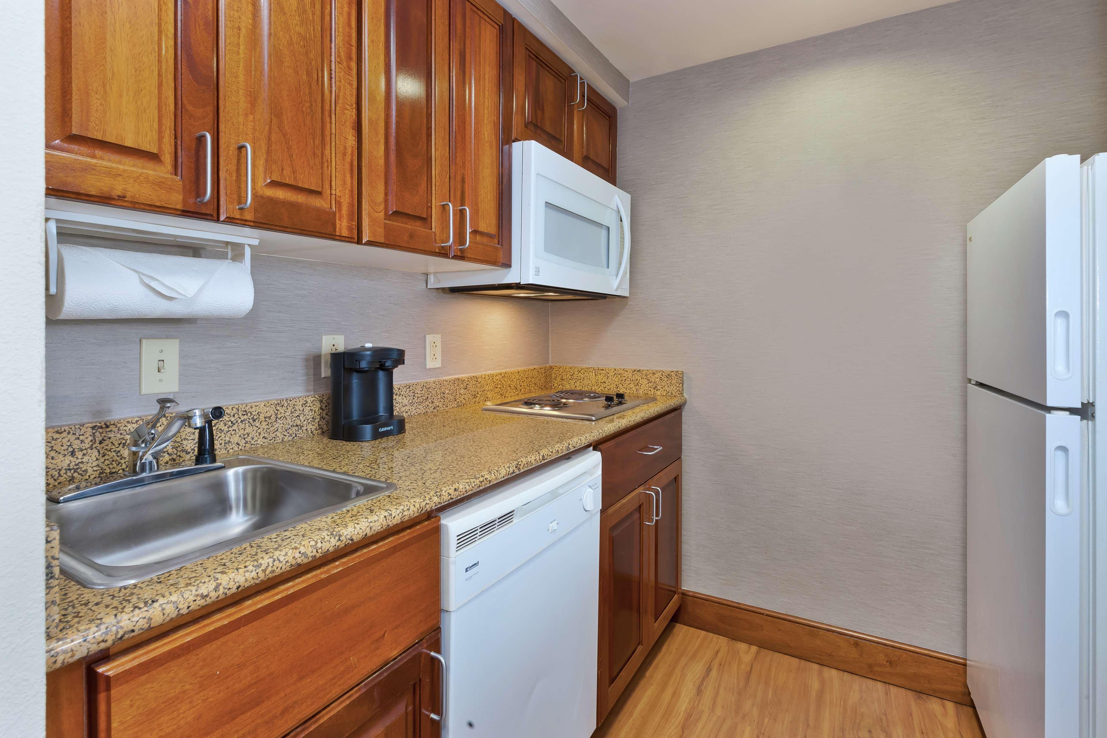 Homewood Suites By Hilton Chesapeake - Greenbrier Eksteriør billede
